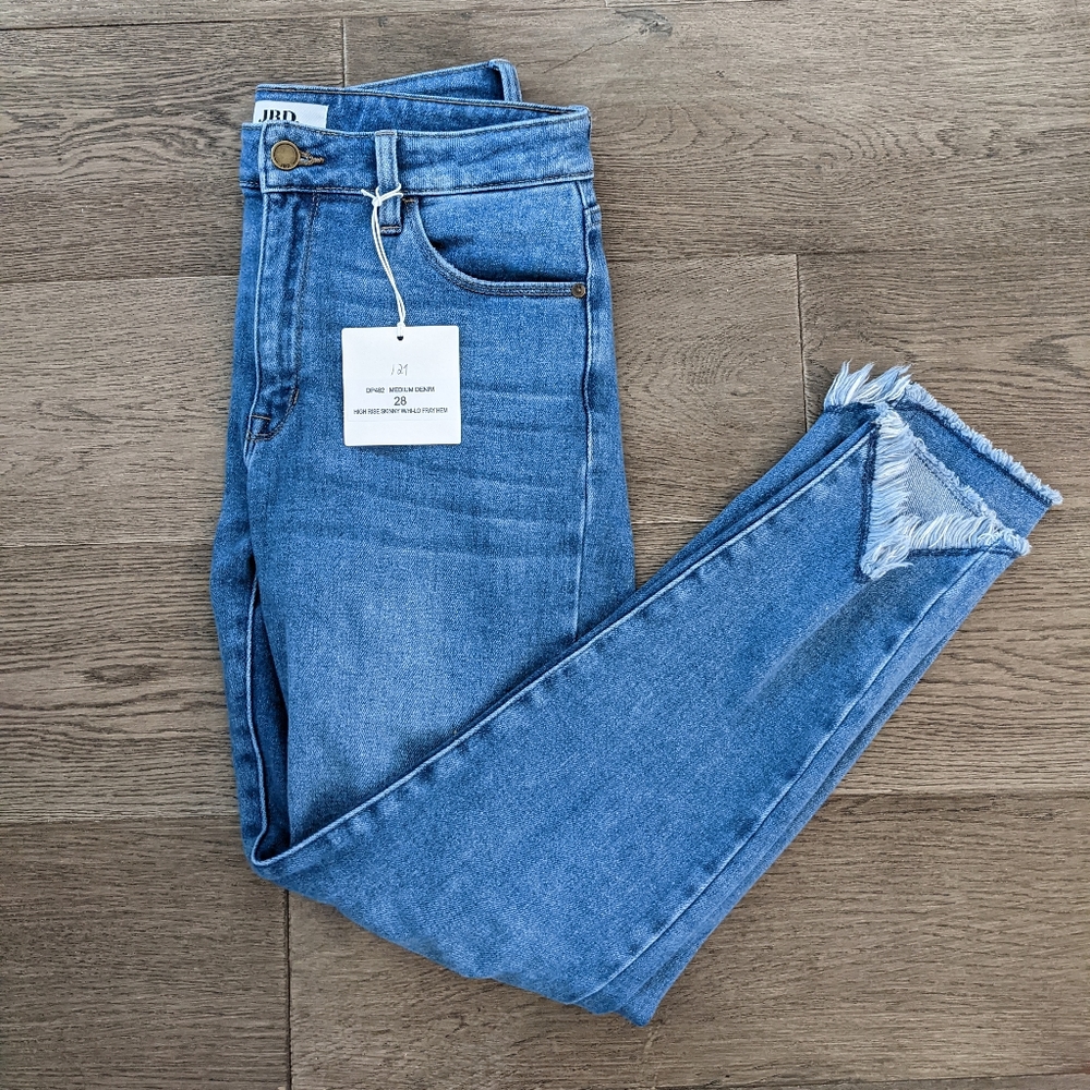 JBD High Rise Skinny w Hi-Lo Hem